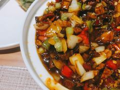 黑三剁配薄饼-雀舞云南菜(乐客城店)