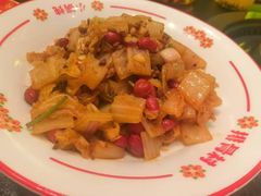 -老码头黑皮肘子锅包肉(赣水路店)