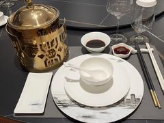 -鼎泰亨·海鲜牛肉餐厅(滨江店)