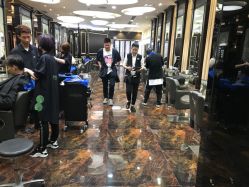 -八佰伴8008星级形象店