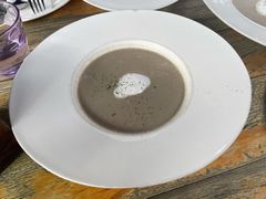 奶油蘑菇汤&nbsp;mushroom&nbsp;soup-MARU玛露音乐餐厅(大学路店)