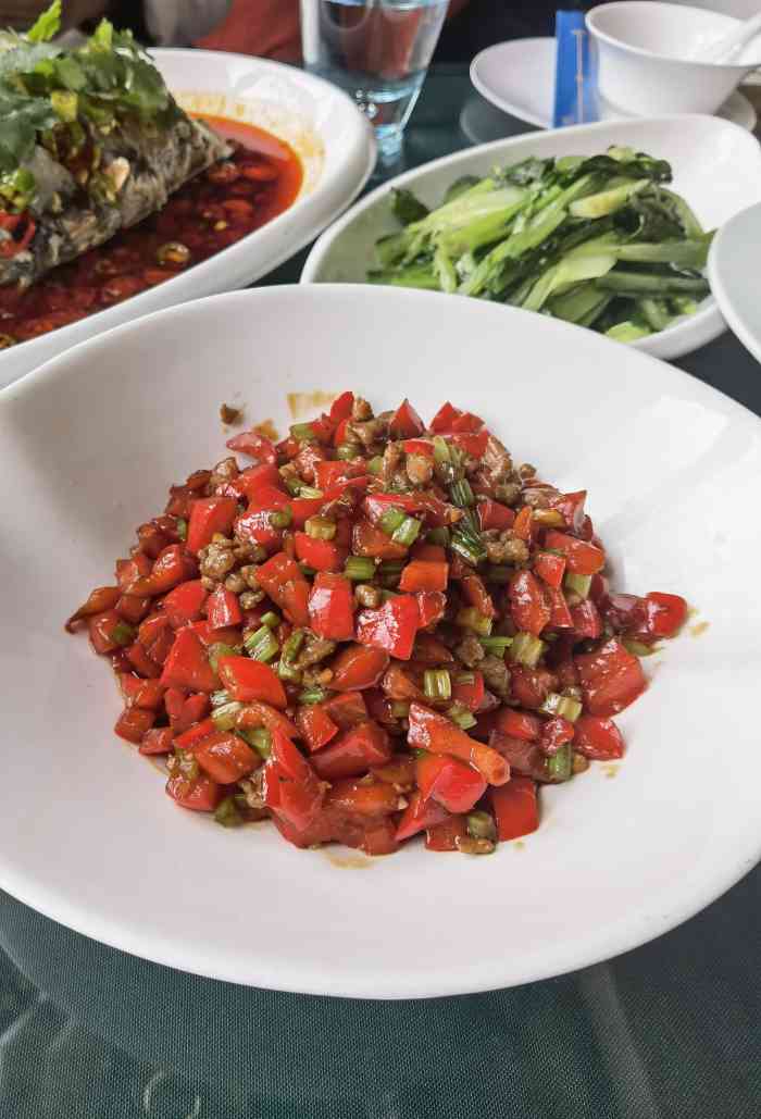 蔚蓝卡夫卡(崇州双桥店)-"味道很赞,团购的98元的套餐,每一个分量.