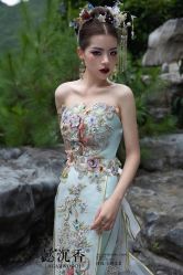 -懿沉香中式嫁衣礼服秀禾服龙凤褂马来褂旗袍总店