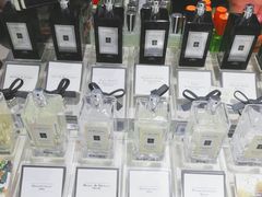 -日上免税行(浦东机场五店)