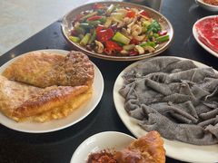 -周老三跷脚牛肉·全牛火锅(非遗传承店)