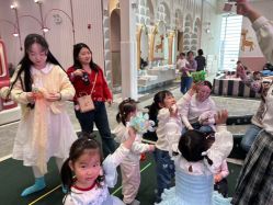 -奈尔宝·儿童乐园·亲子餐厅(华采天地店)