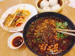 -蓉李记成都名小吃(武汉菱角湖万达店)