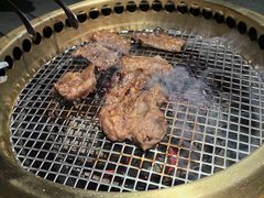 -铭牛烧肉·和牛海鲜自助(高新月牙湖店)