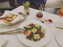 -卡佩罗意大利餐厅及酒吧Al Cappello Trattoria