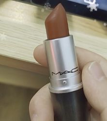 -M·A·C