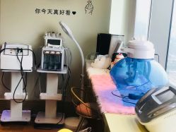 -菲秀家科技美颜SPA生活馆