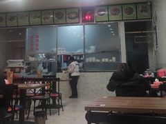 -继红顺河抄手名小吃