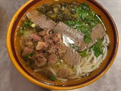 -花溪牛肉粉(八鸽岩店)