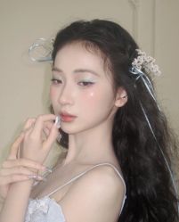 -明天见·化妆造型工作室