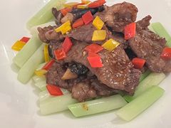 沙姜野菌爆炒M9和牛-宝丽轩中餐厅BAOLIXUAN