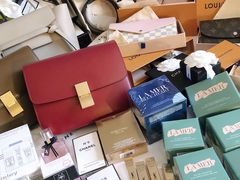 -乐蓬马歇百货公司(Rive Gauche)