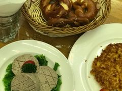 -兰特伯爵西餐厅·啤酒屋(方庄店)