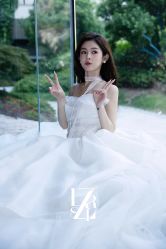 -Renee芮亦婚纱(原丽莎)