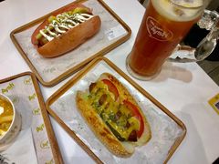 小仙女草莓热狗-艾薯夫妇Aysh(红山店)
