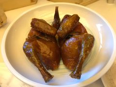 玻璃皮润烧乳鸽王-富力丽思卡尔顿酒店·丽轩中餐厅
