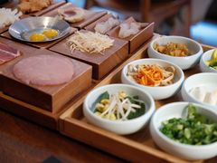 -银米·云南传统过桥米线(双廊黑金冠店)
