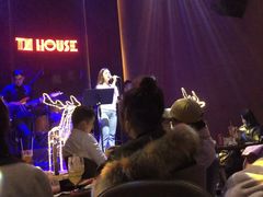 -TZ House音乐现场(来福士中心店)