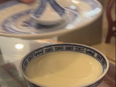 招牌姜撞奶任意配-广信牛奶甜品世家(台东店)