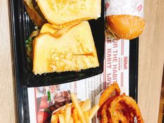 -The Habit Burger Grill 哈比特汉堡(爱琴海店)