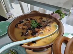 小鸡炖榛蘑-止观小馆·辽河口渔家菜(王府井店)