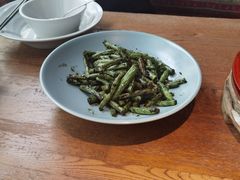 -蜜桃餐厅·伴山(湖滨商业街店)