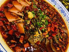 招牌油焖小龙虾-功夫小龙虾·烧烤·江湖菜(金沙洲店)