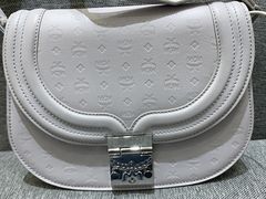-MCM(比斯特上海购物村店)