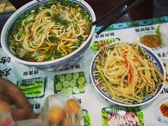 牛肉拉面-西域美食蘭州拉面