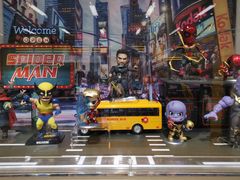 -泡泡玛特POPMART(上海环球港店)