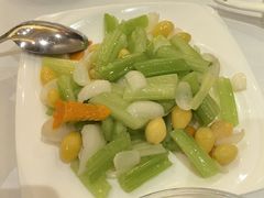 西芹百合炒银杏-弘雅饭店