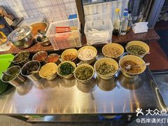 -丽丽三鲜螺蛳粉(田林路店)