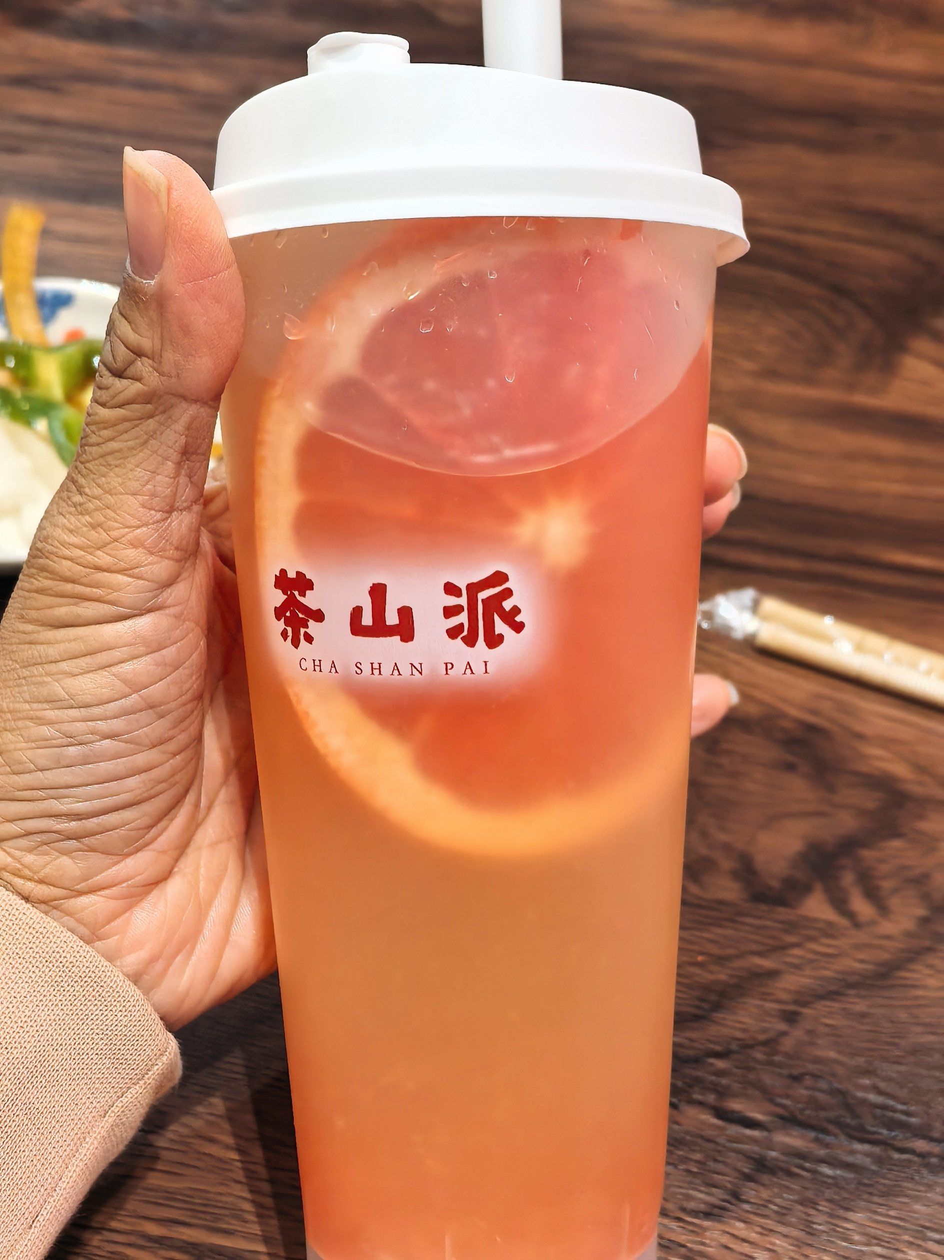 n
#红柚与日本柚

 朴实无华的名字,就是原材料的组成,入口是