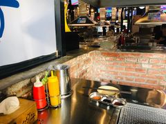-马路牙子烧烤音乐酒馆(望京店)