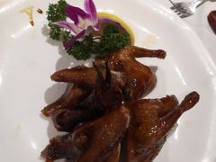 招牌红烧乳鸽-太平馆西餐厅(北京路店)