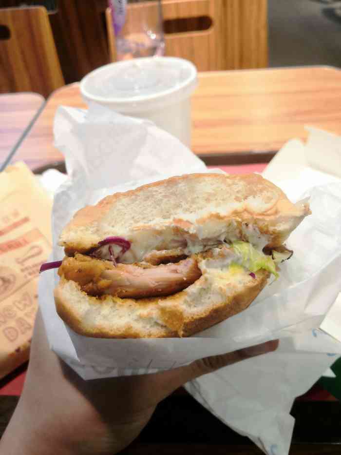 百富烤霸(交大店)-"好多地方都没开门 看点评这家店营业 于.