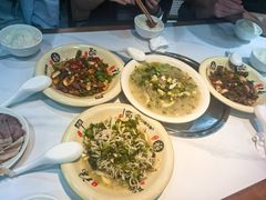 -何永光123鲜牛肉馆(1号店)