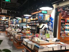 -SISYPHE BOOKS西西弗书店(龙湖滨江天街店)