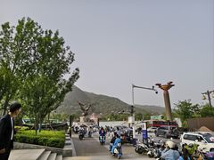 -王府井奥莱临潼小镇(临潼店)