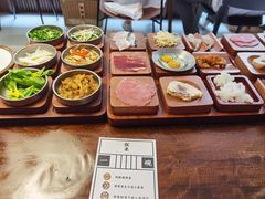 -银米·云南传统过桥米线(双廊黑金冠店)