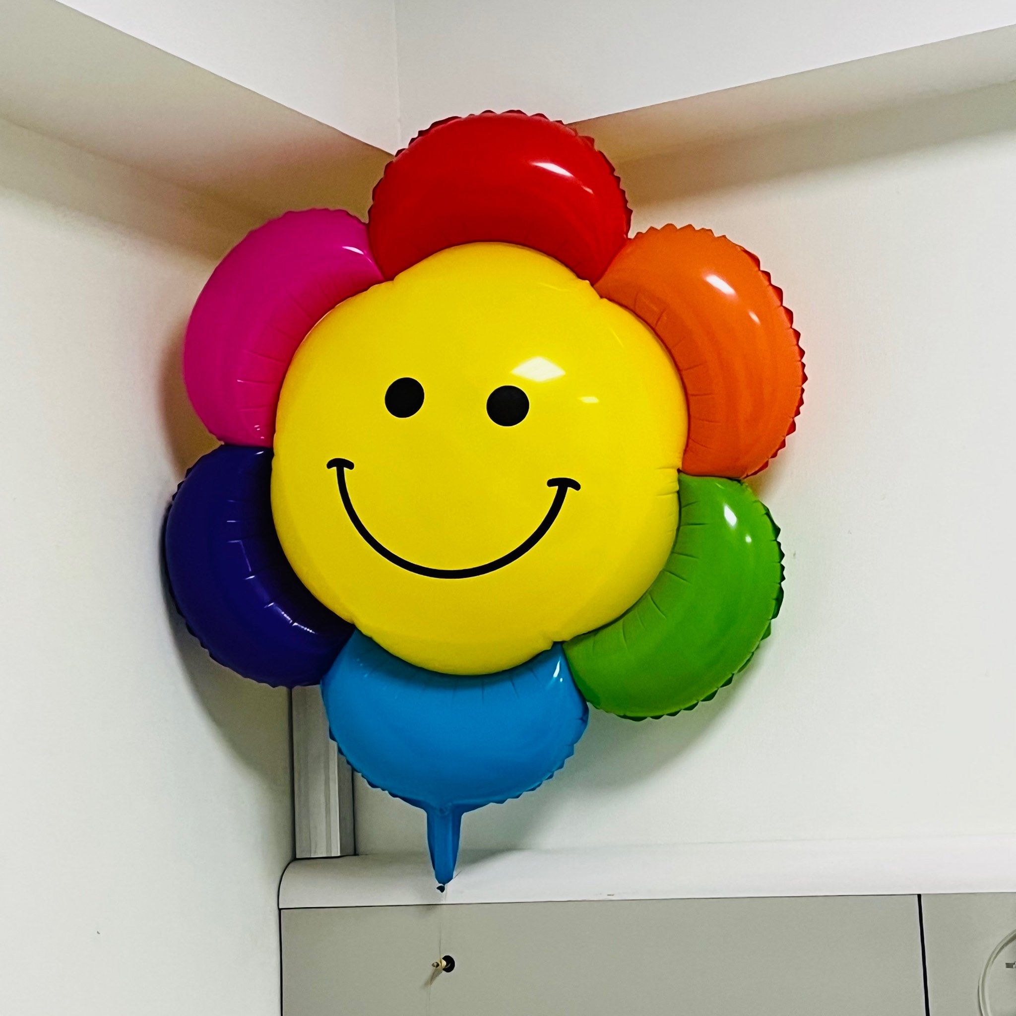 彩虹笑脸气球