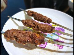 -烤肉小伙烤肉店