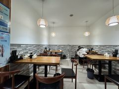 -黄阿姨锅贴大王(万航渡路店)