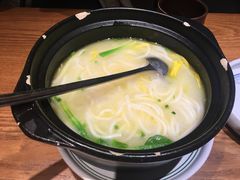 -云海肴·汽锅鸡·云南菜(天山百盛优客店)