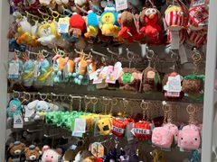 -名创优品(北京新中关购物中心地铁层店)