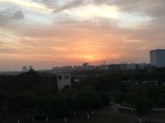 -上海滴水湖皇冠假日酒店